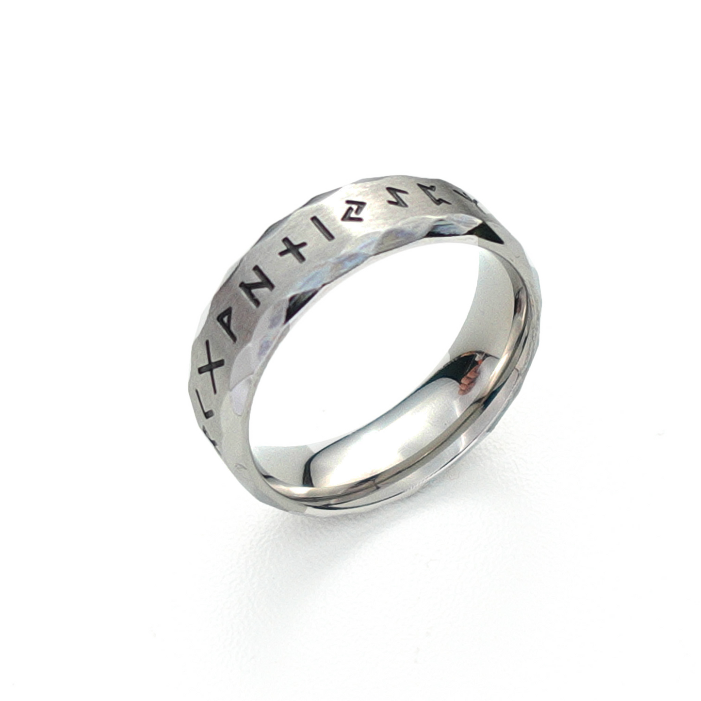 Anillo Rúnico II