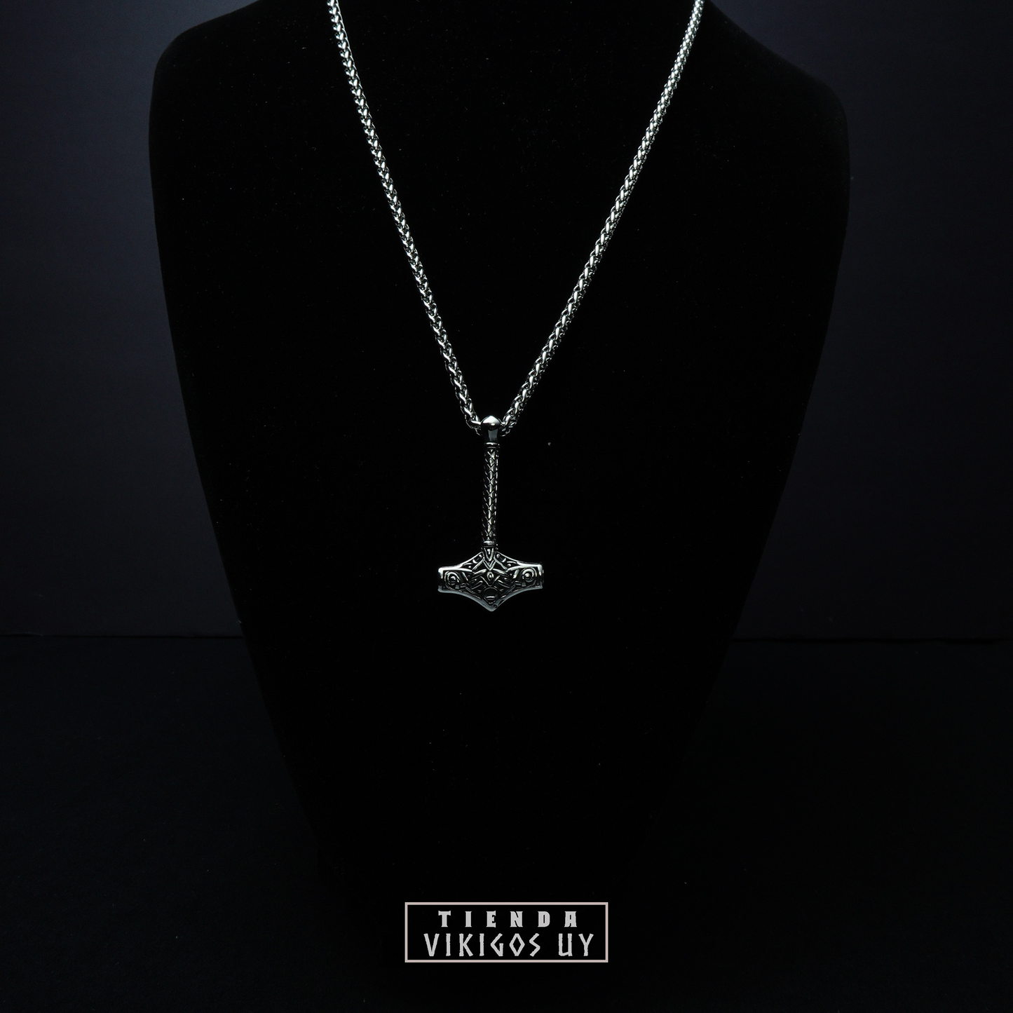 Collar Mjölnir III