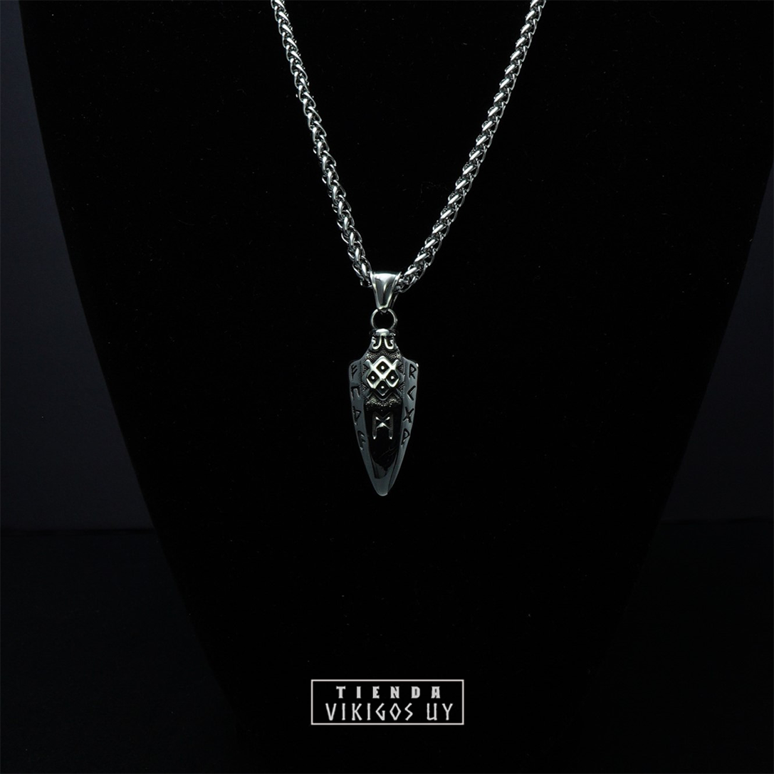 Collar Valknut