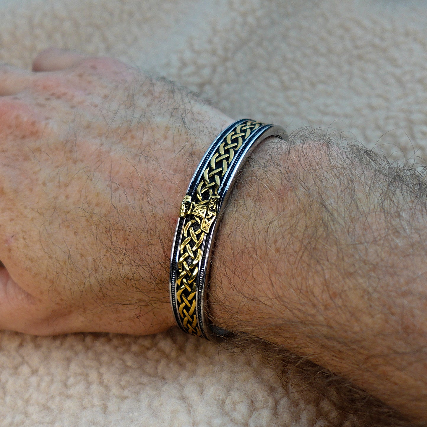 Pulsera Tormenta de Mjolnir Dorada