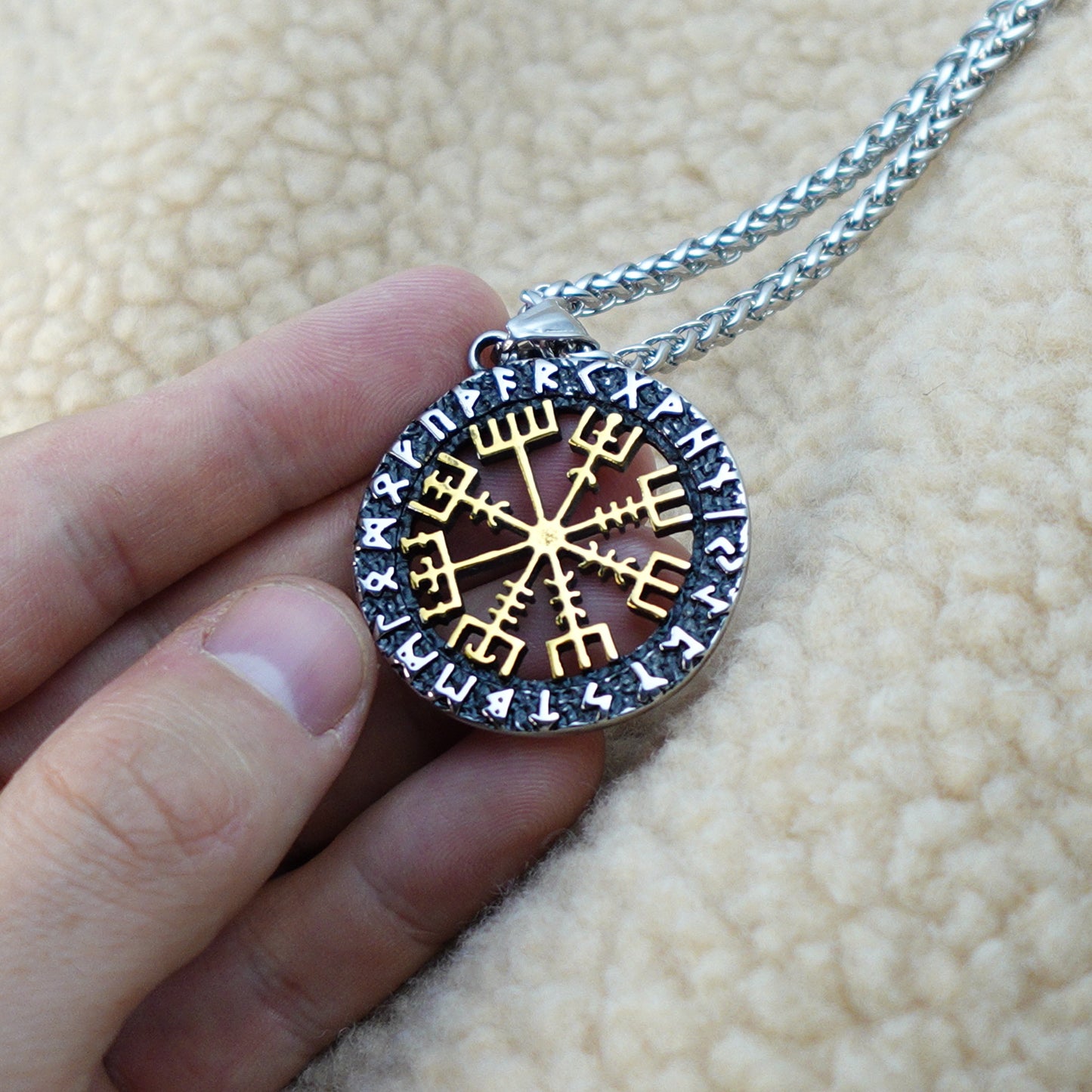 Collar Sendero Luminoso Dorado