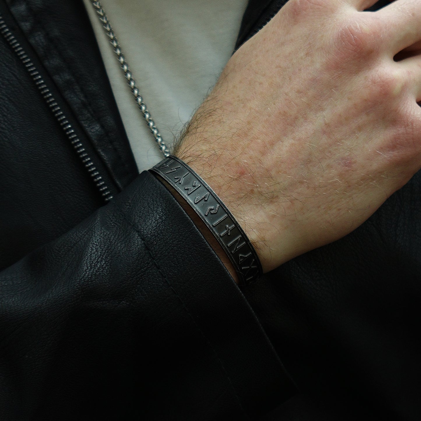 Pulsera Runica