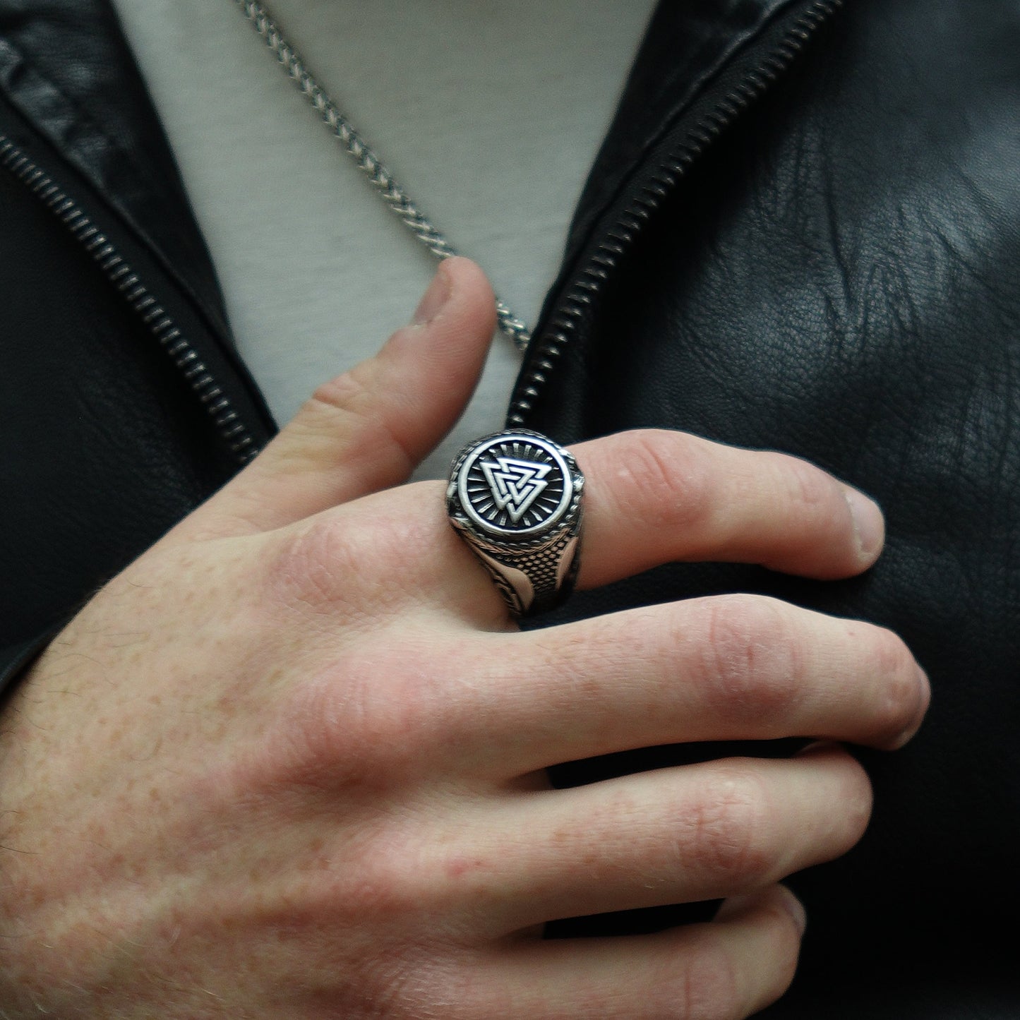 Anillo Valknut