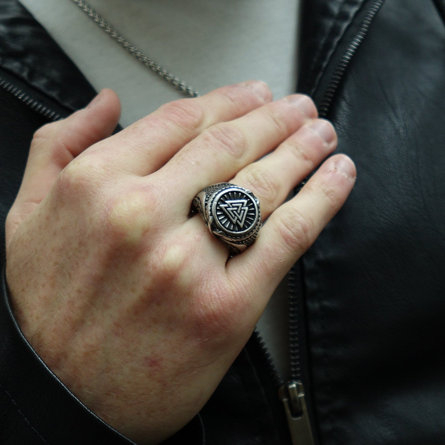 Anillo Valknut