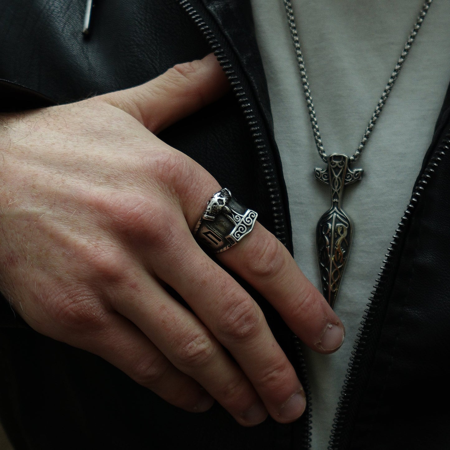 Anillo Thor