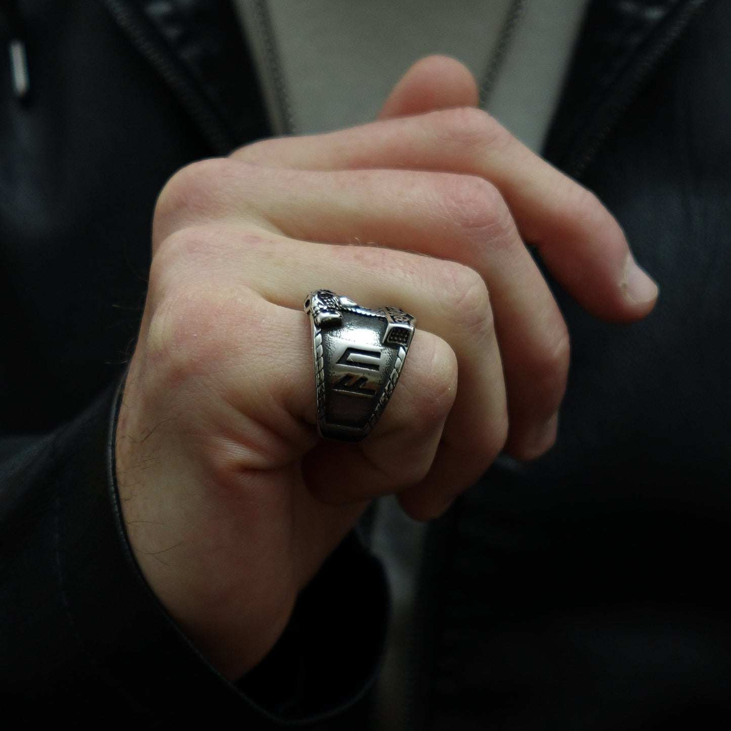 Anillo Thor