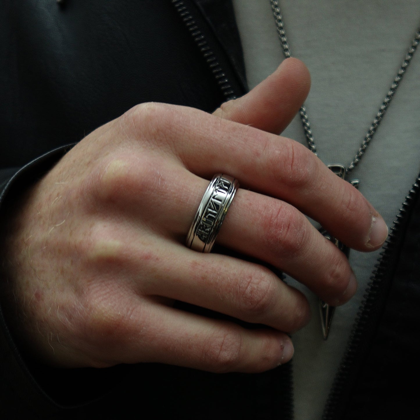 Anillo Destino