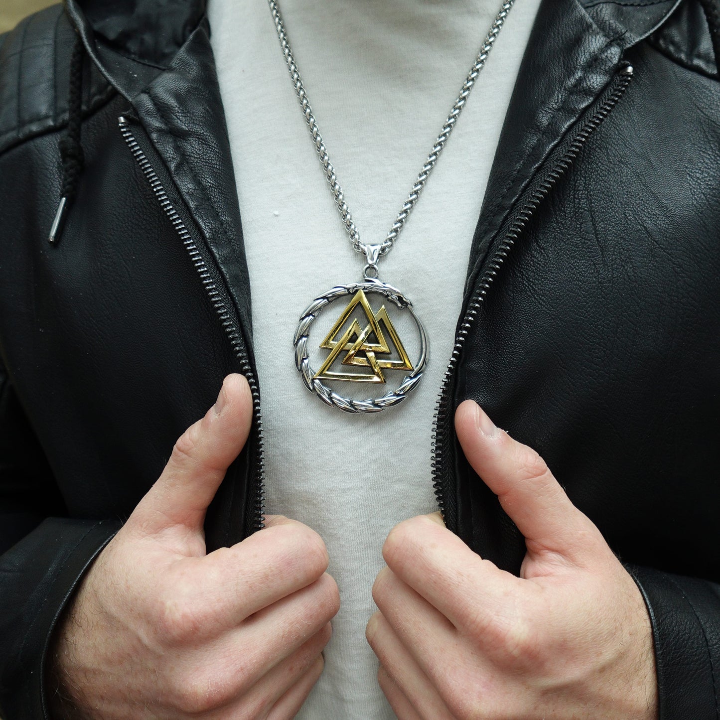 Collar Emblema Valknut