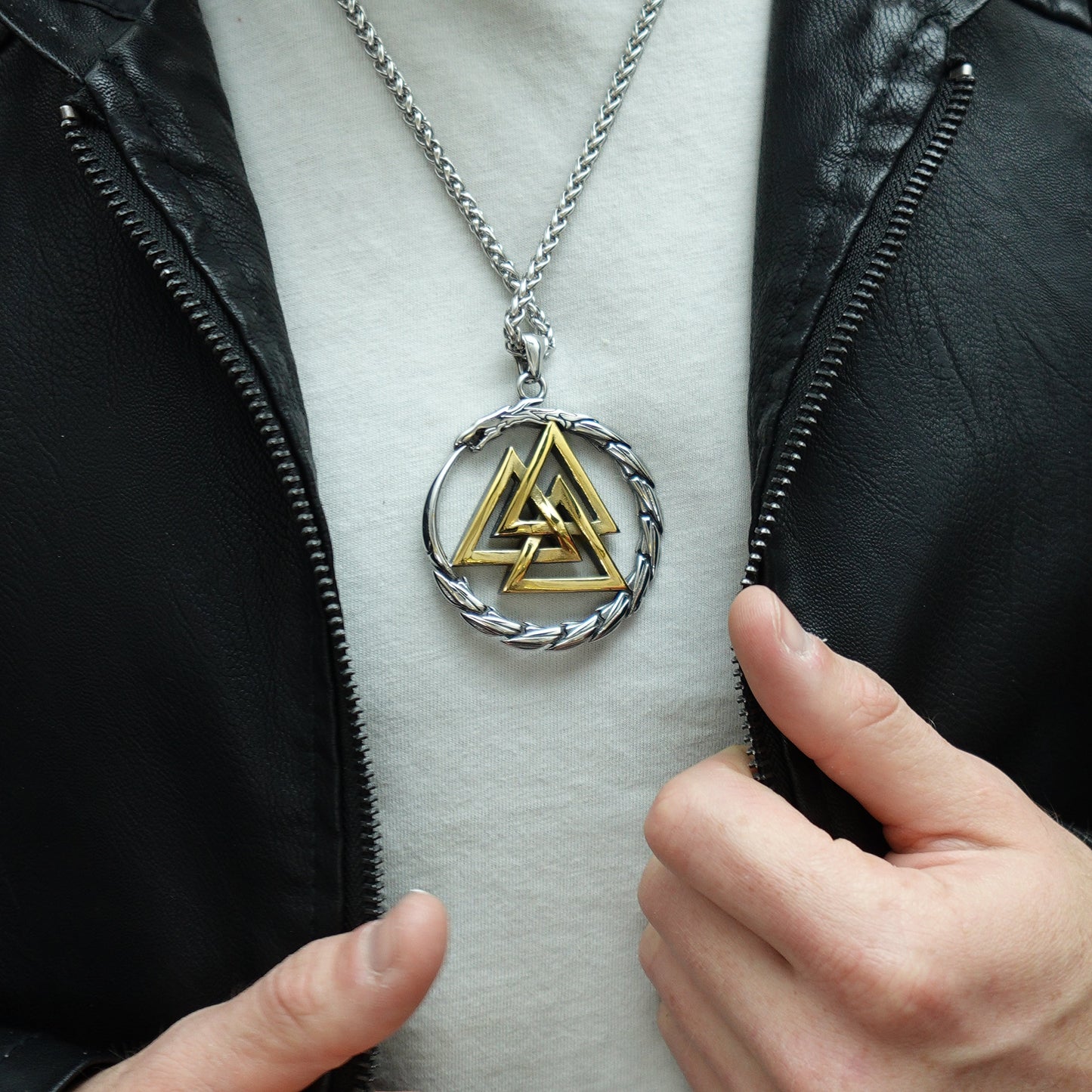 Collar Emblema Valknut
