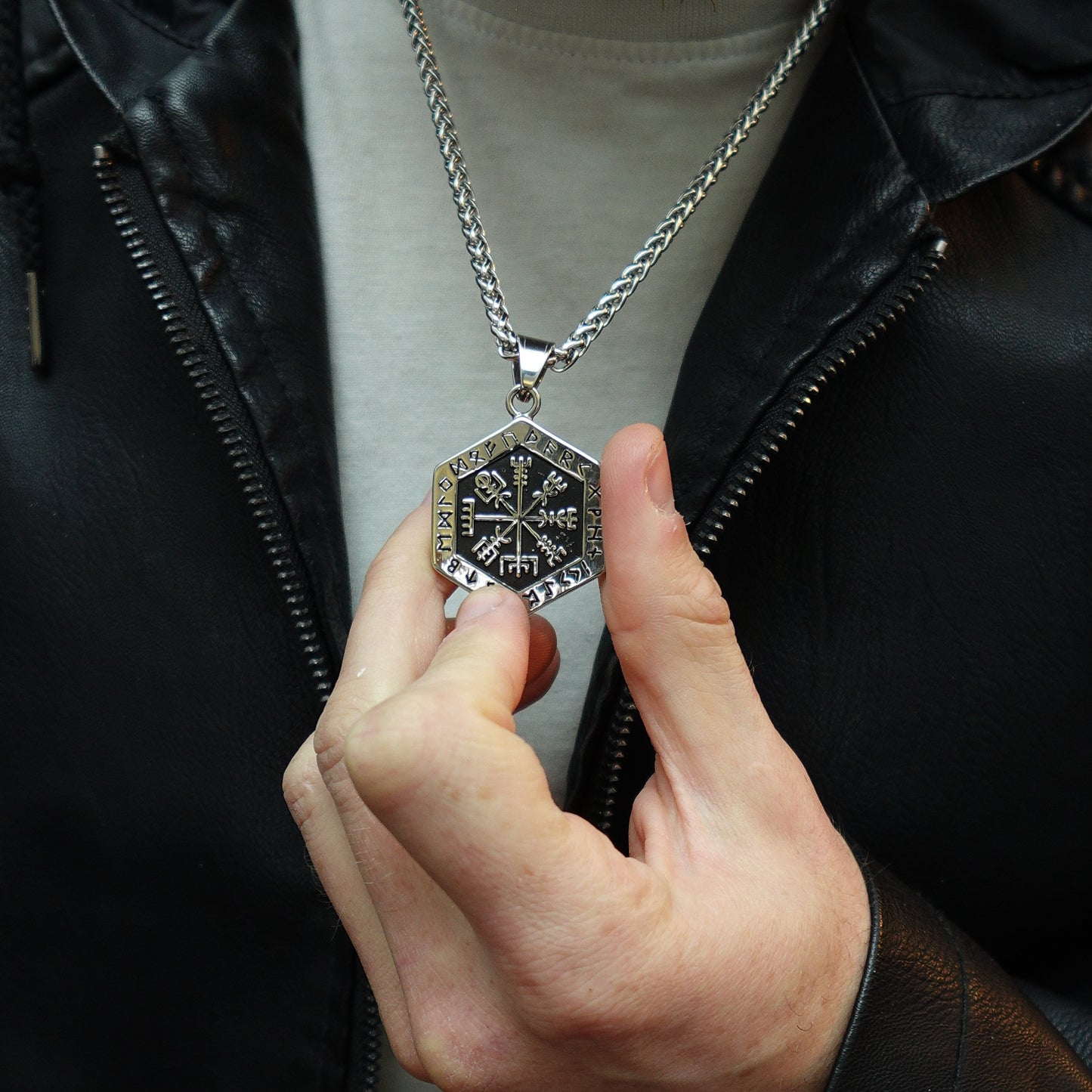 Collar Vegvisir
