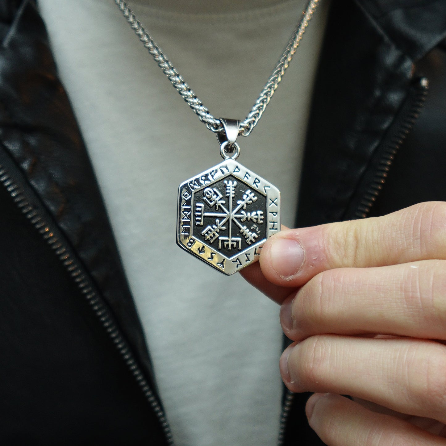 Collar Vegvisir