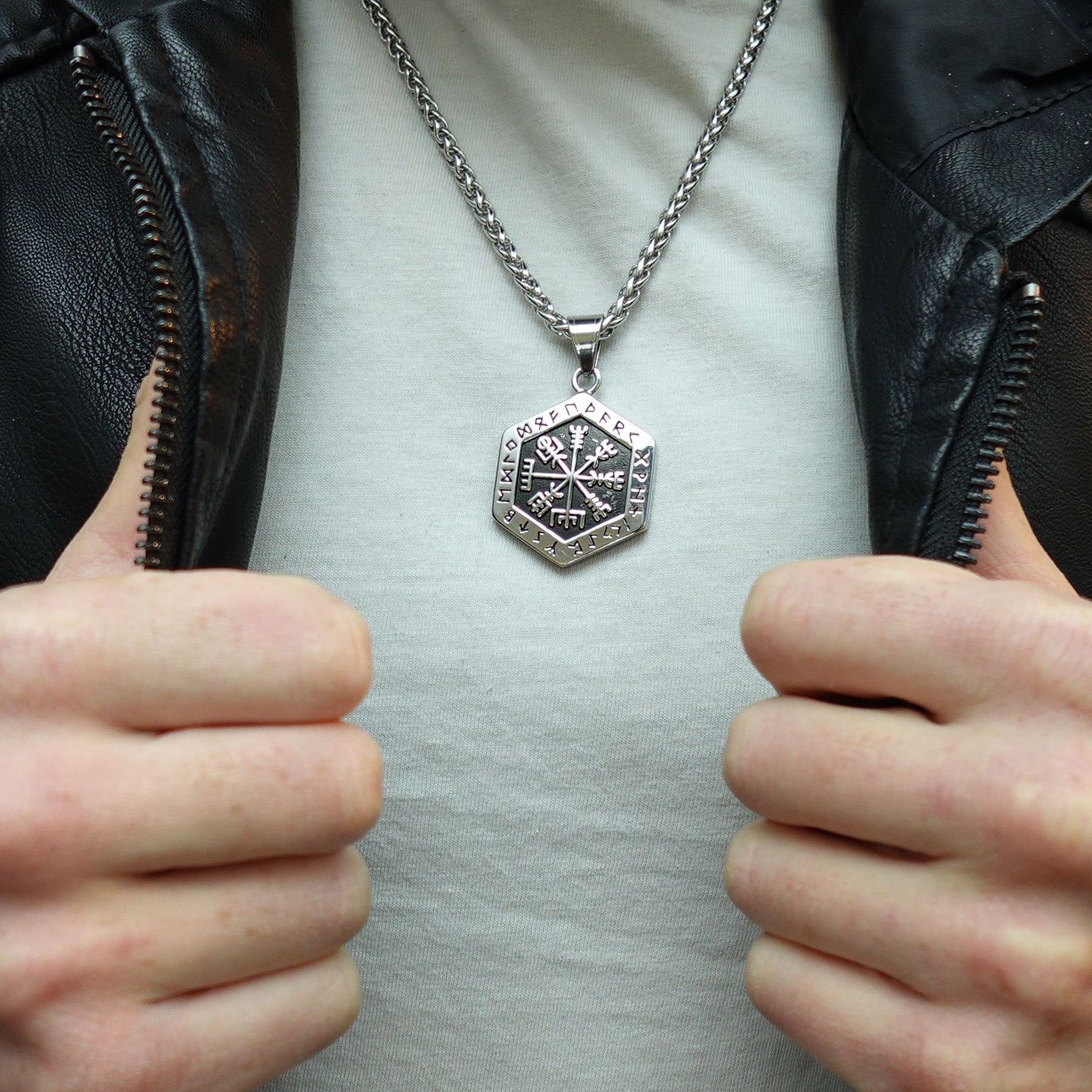 Collar Vegvisir