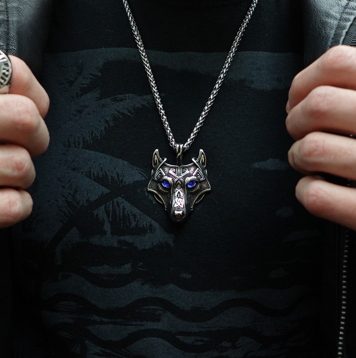 Collar Lobo Sereno