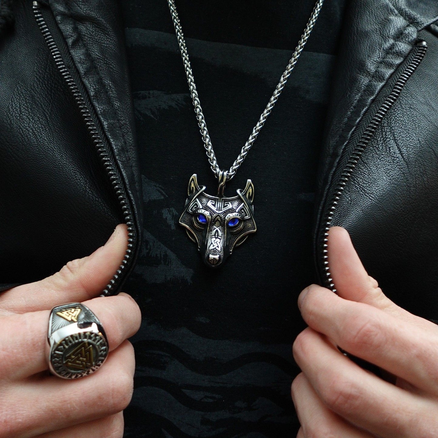 Collar Lobo Sereno