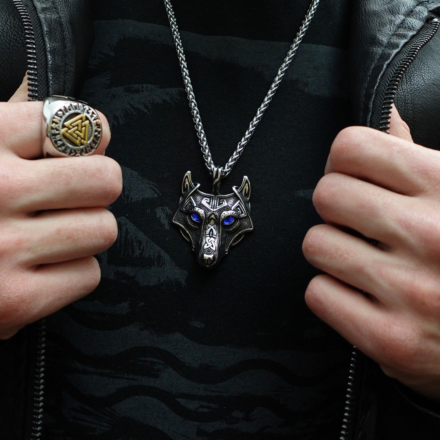 Collar Lobo Sereno