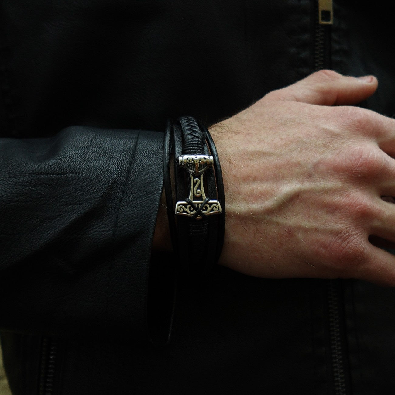 Pulsera Martillo de Thor