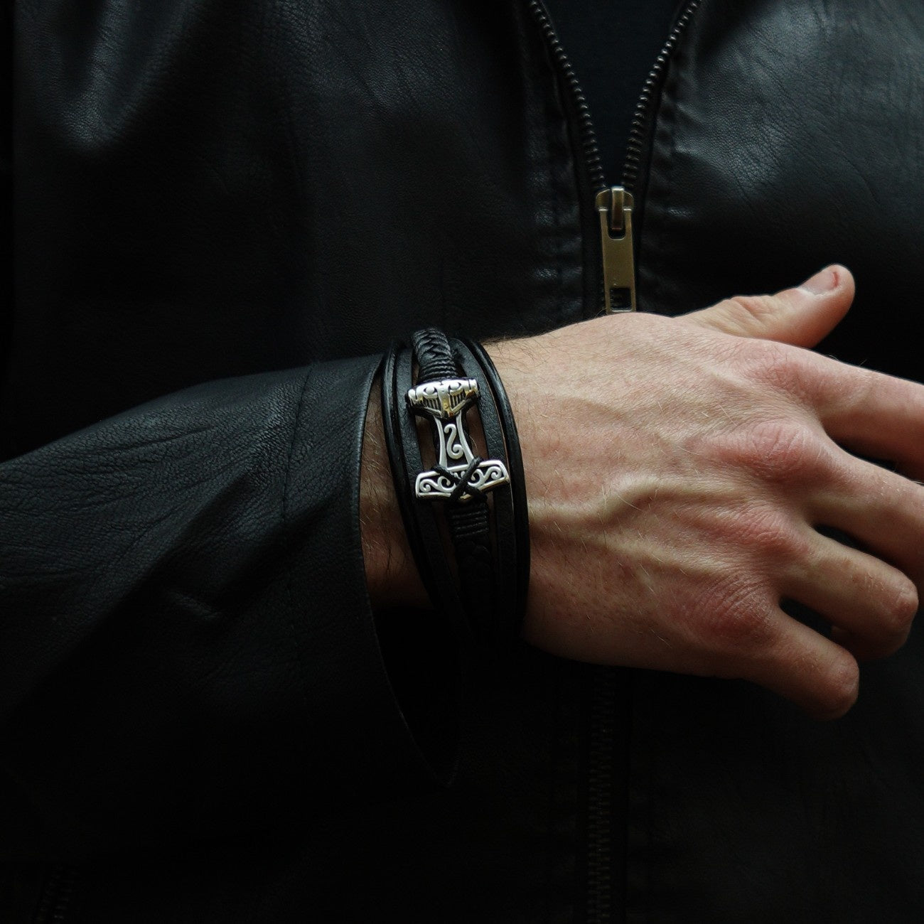 Pulsera Martillo de Thor