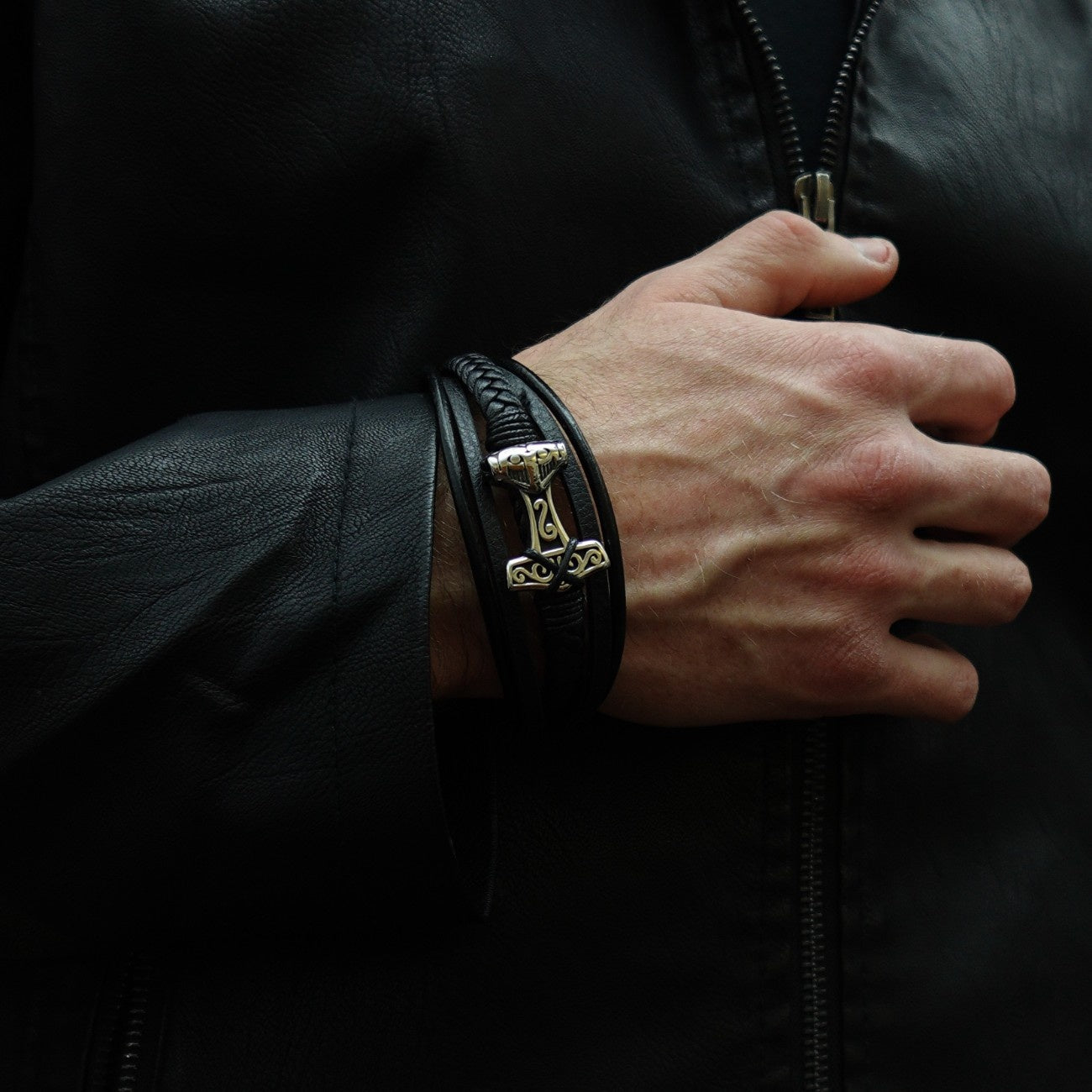 Pulsera Martillo de Thor