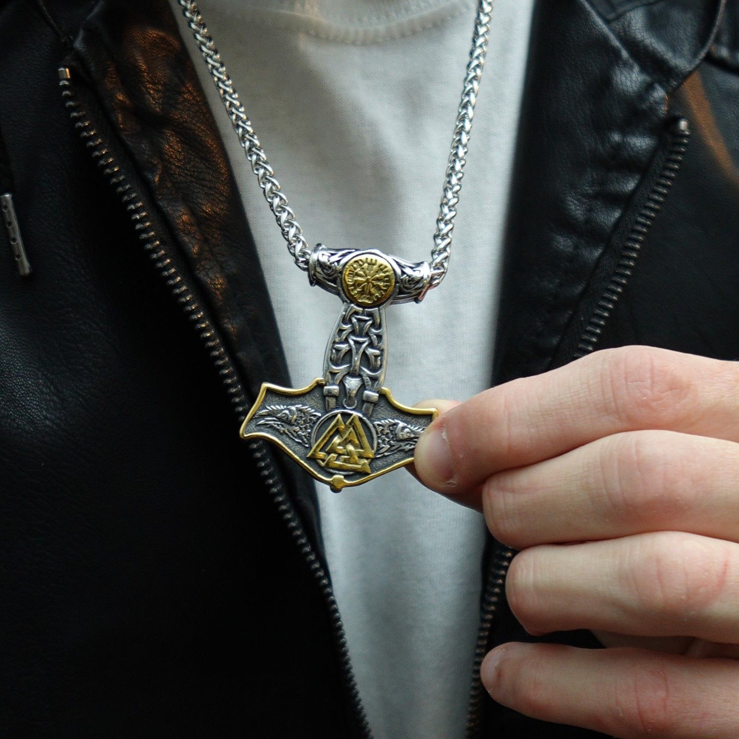 Collar Martillo y Odin