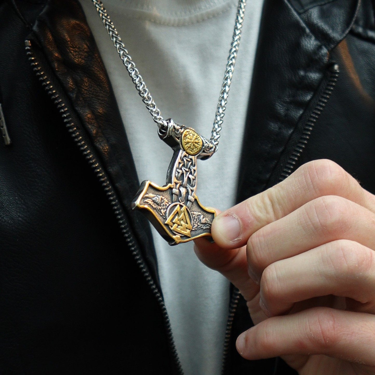 Collar Martillo y Odin