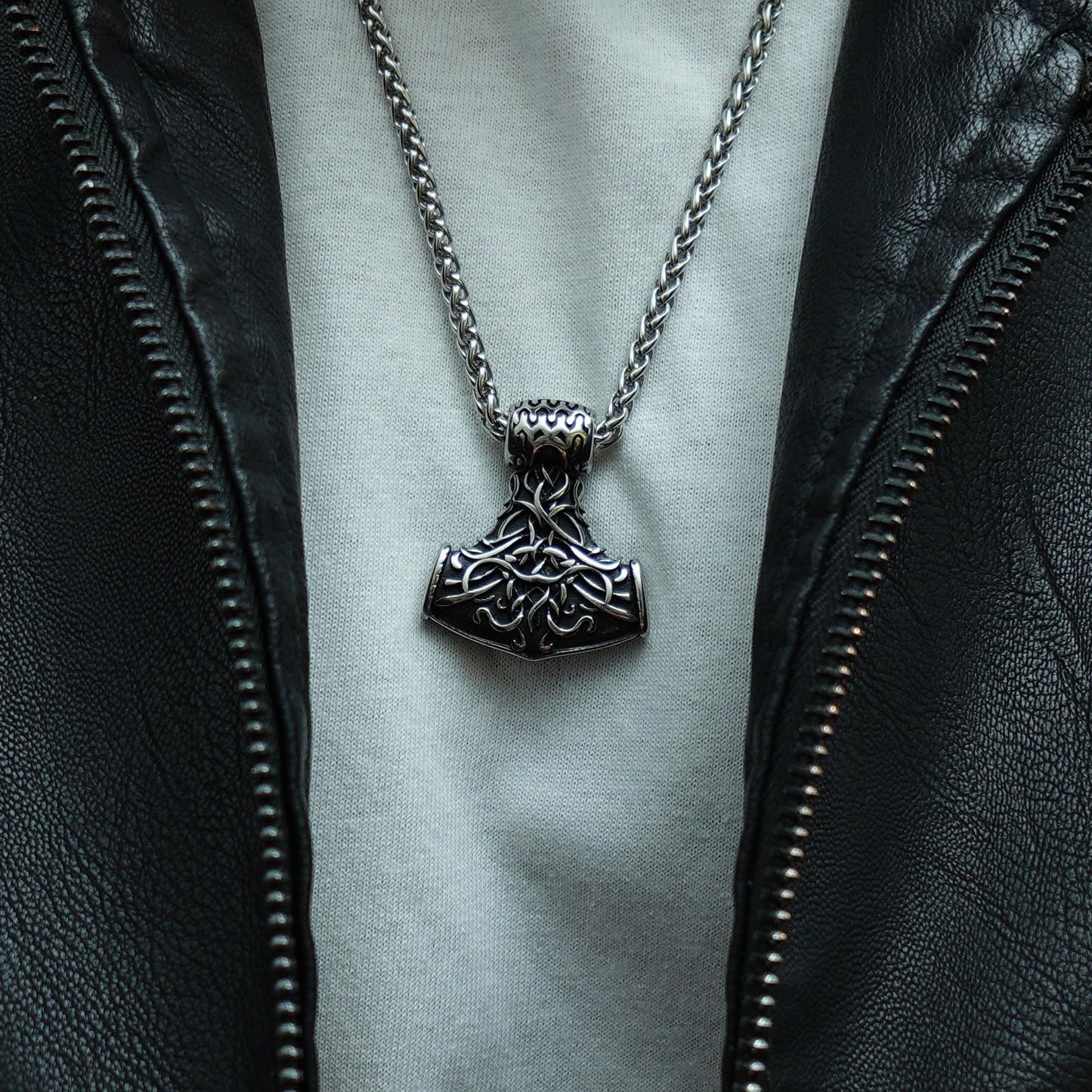 Collar Mjölnir II
