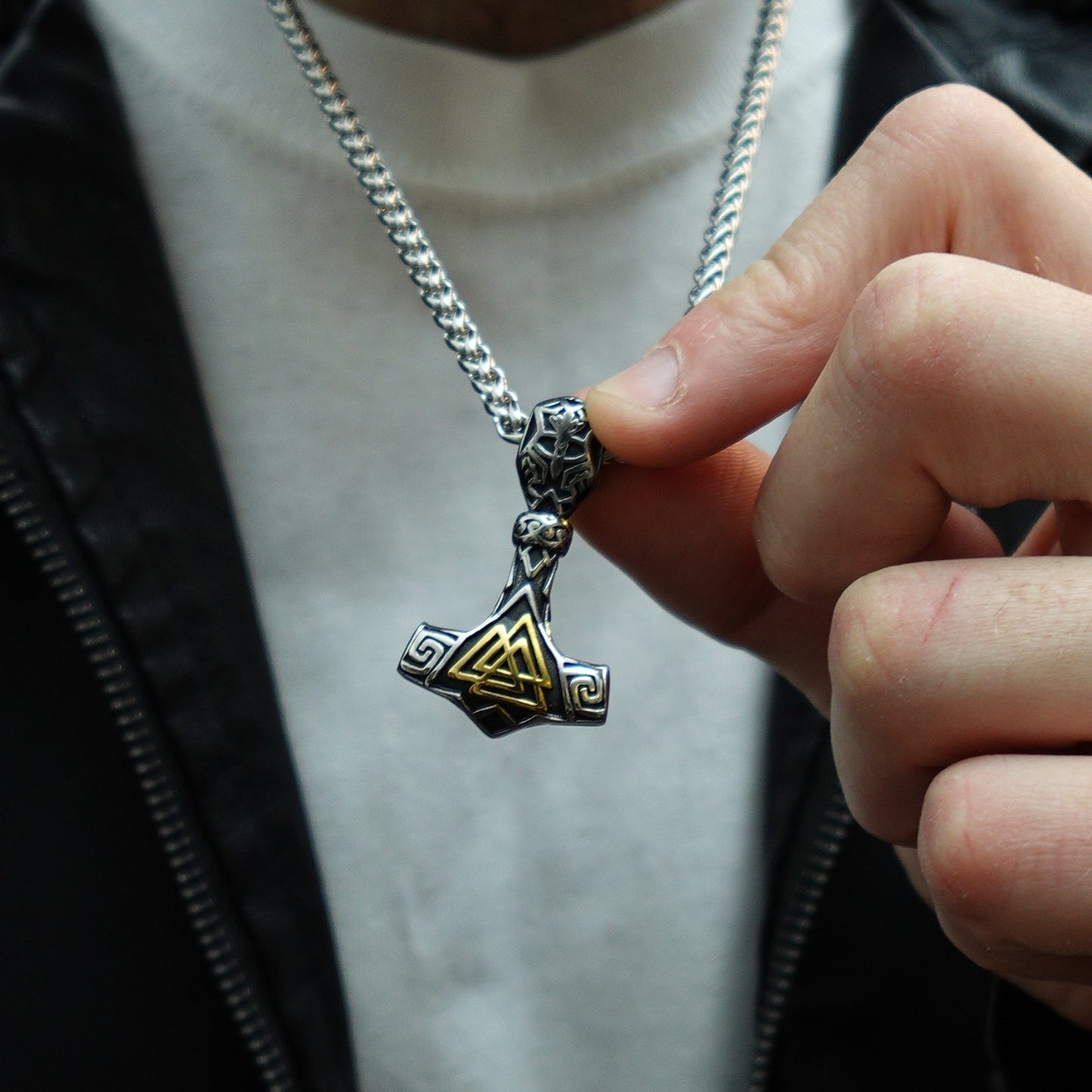 Collar Mjölnir I