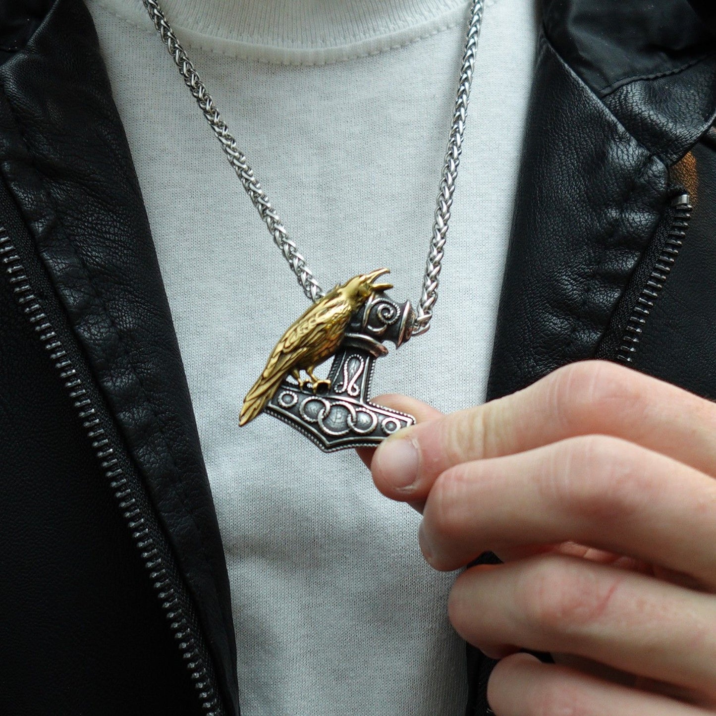 Collar Alas de Poder Oro