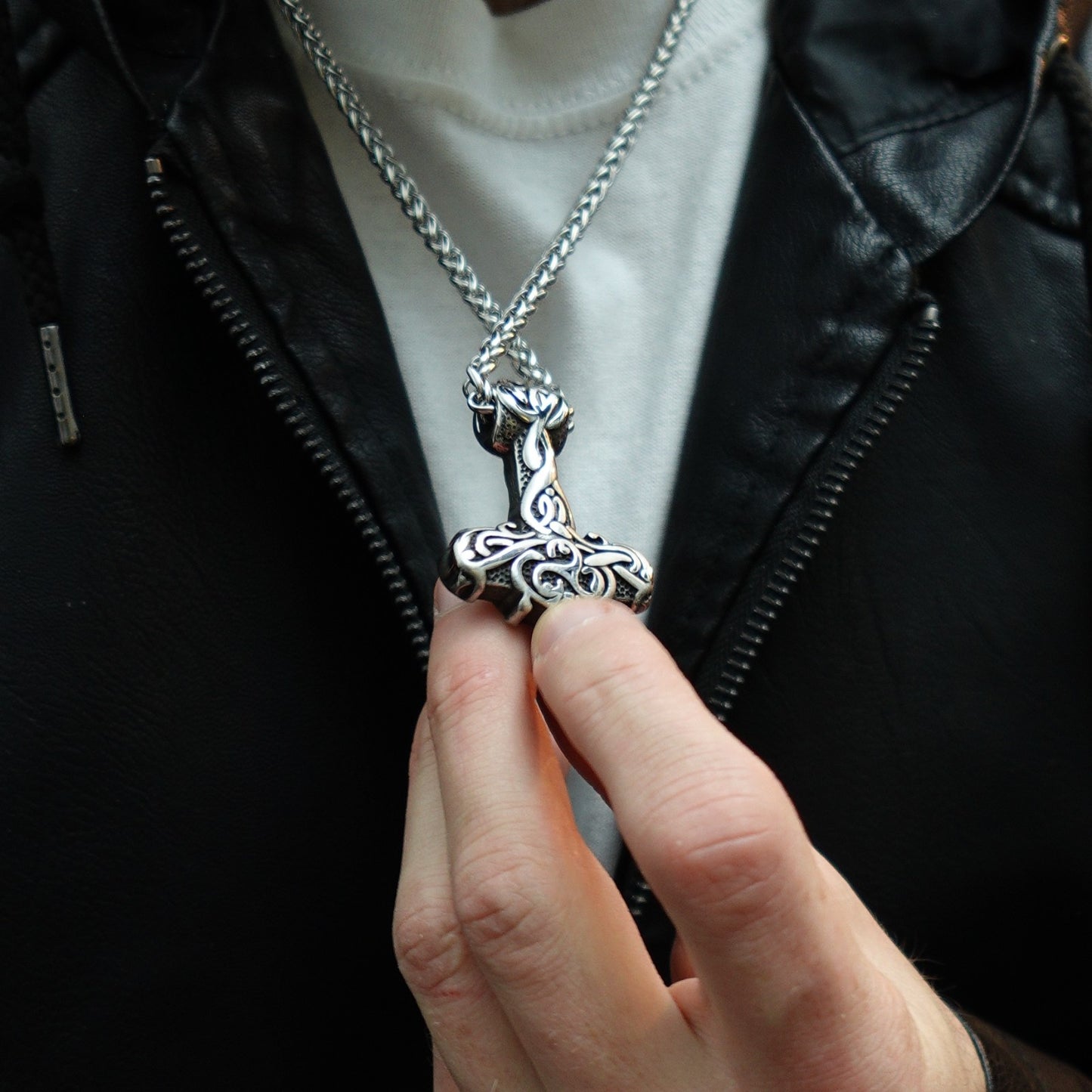 Collar Fuerza Intricada
