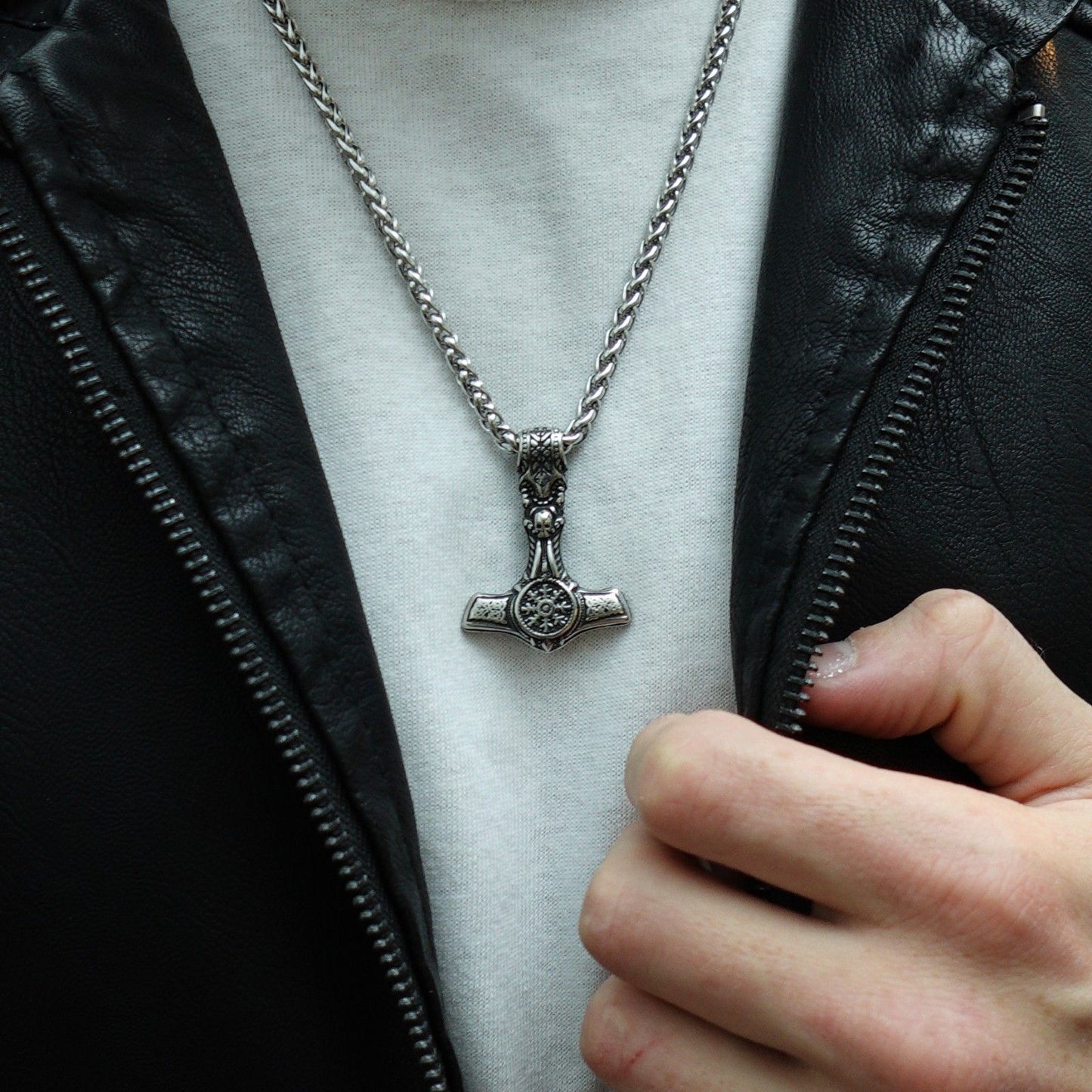 Collar Mjölnir IV