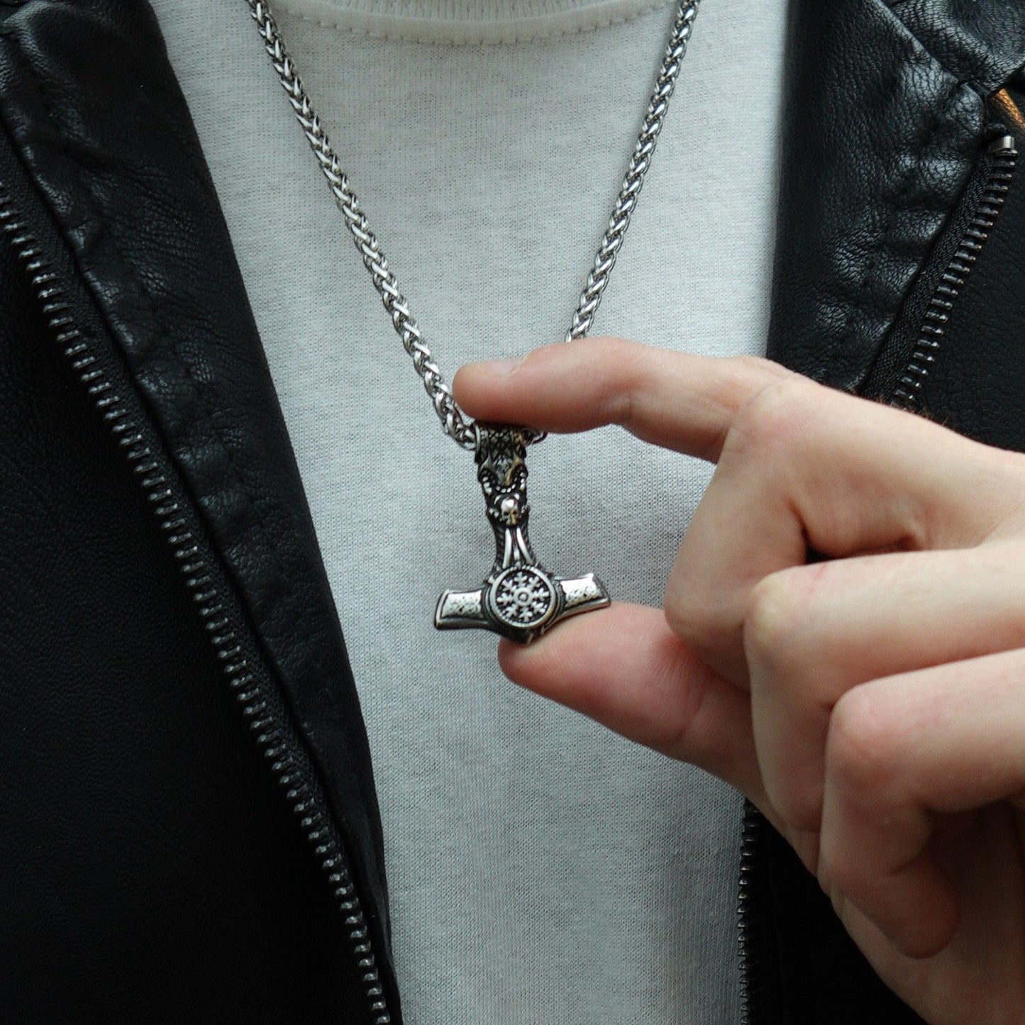 Collar Mjölnir IV