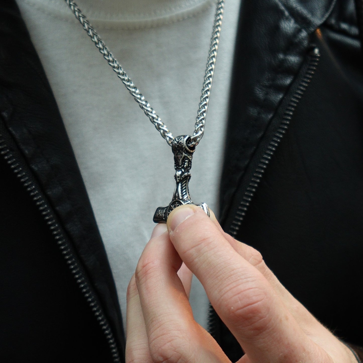 Collar Mjölnir IV
