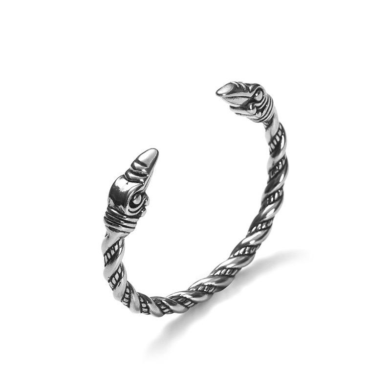 Brazalete Cuervo Mensajero
