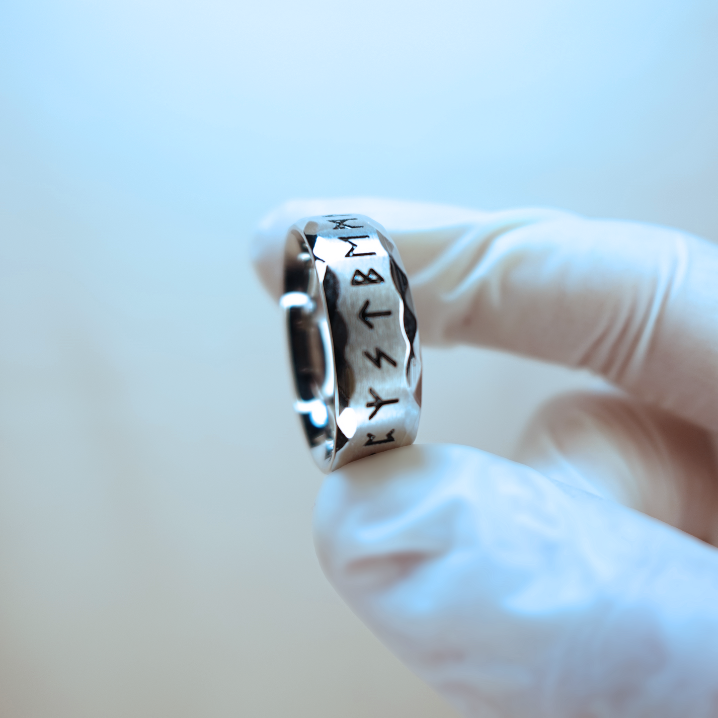 Anillo Rúnico II