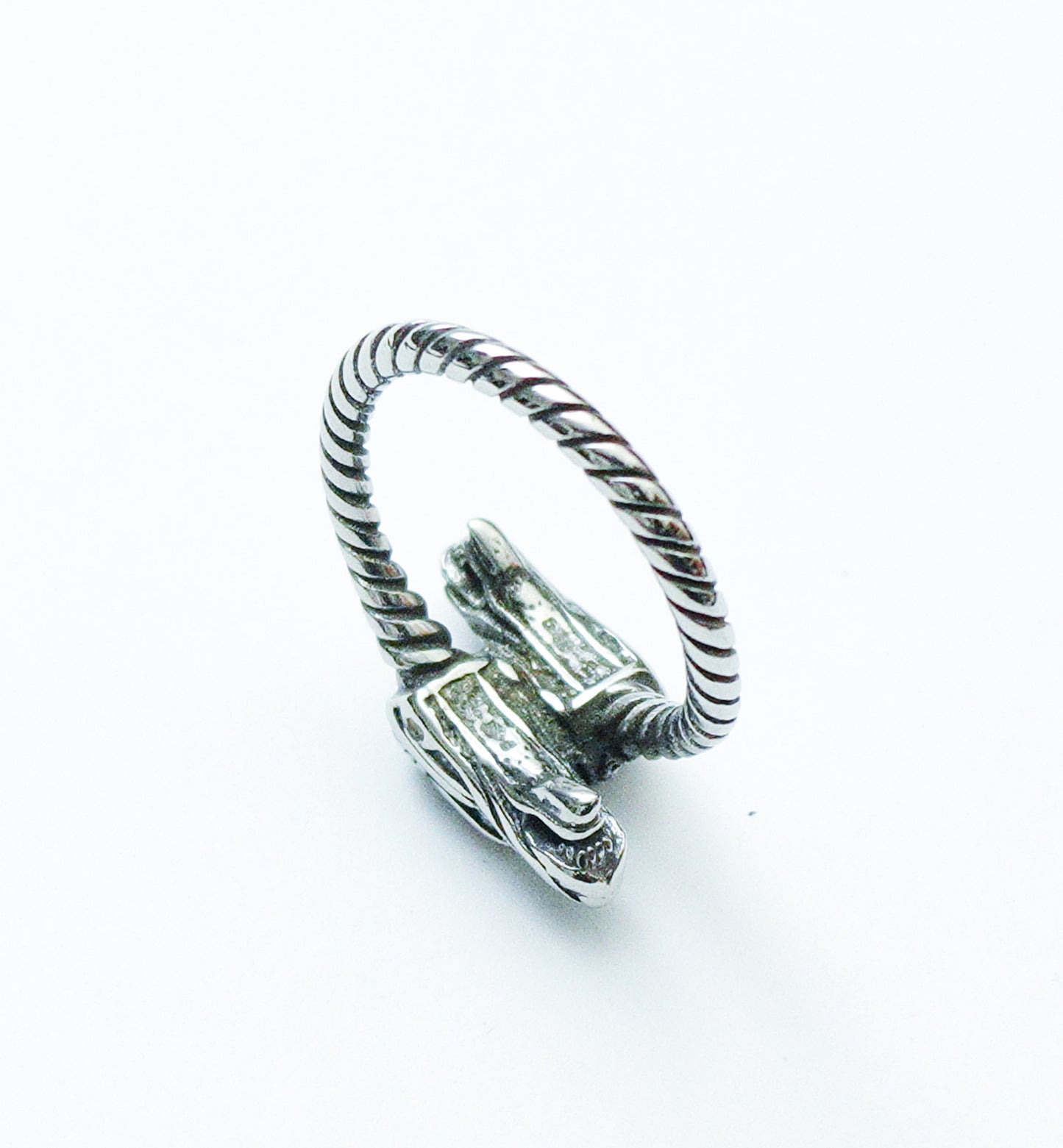 Anillo Sköll y Hati