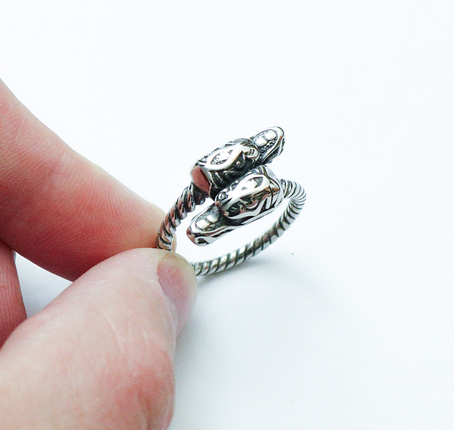 Anillo Sköll y Hati