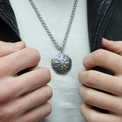 Collar Casco del Terror