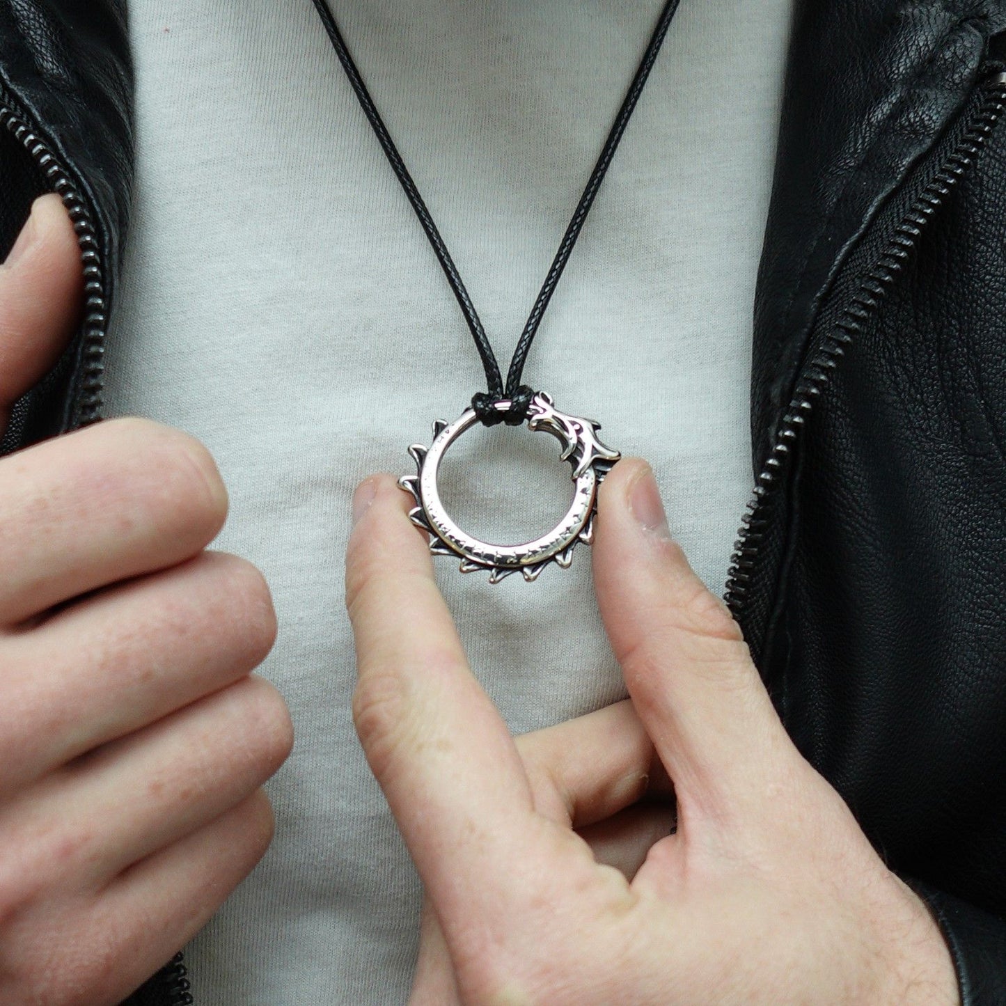 Colgante Anillo Rúnico