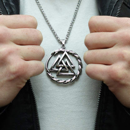 Collar Emblema Valknut Plateado