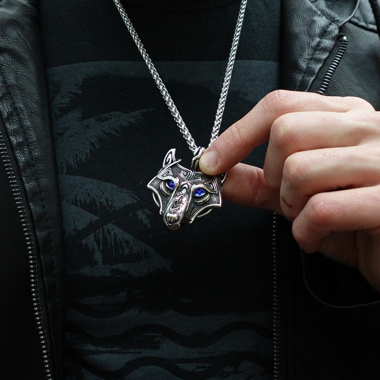 Collar Lobo Sereno
