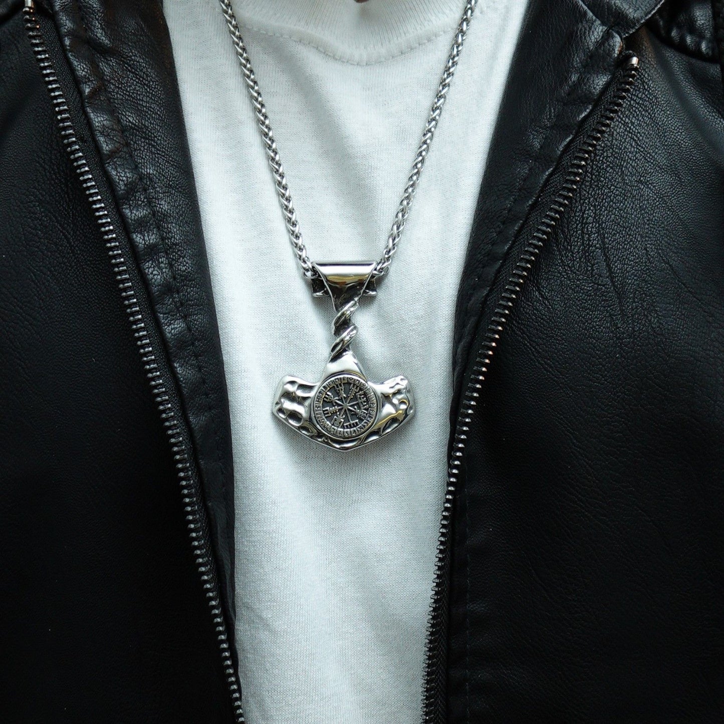 Collar Mjölnir V