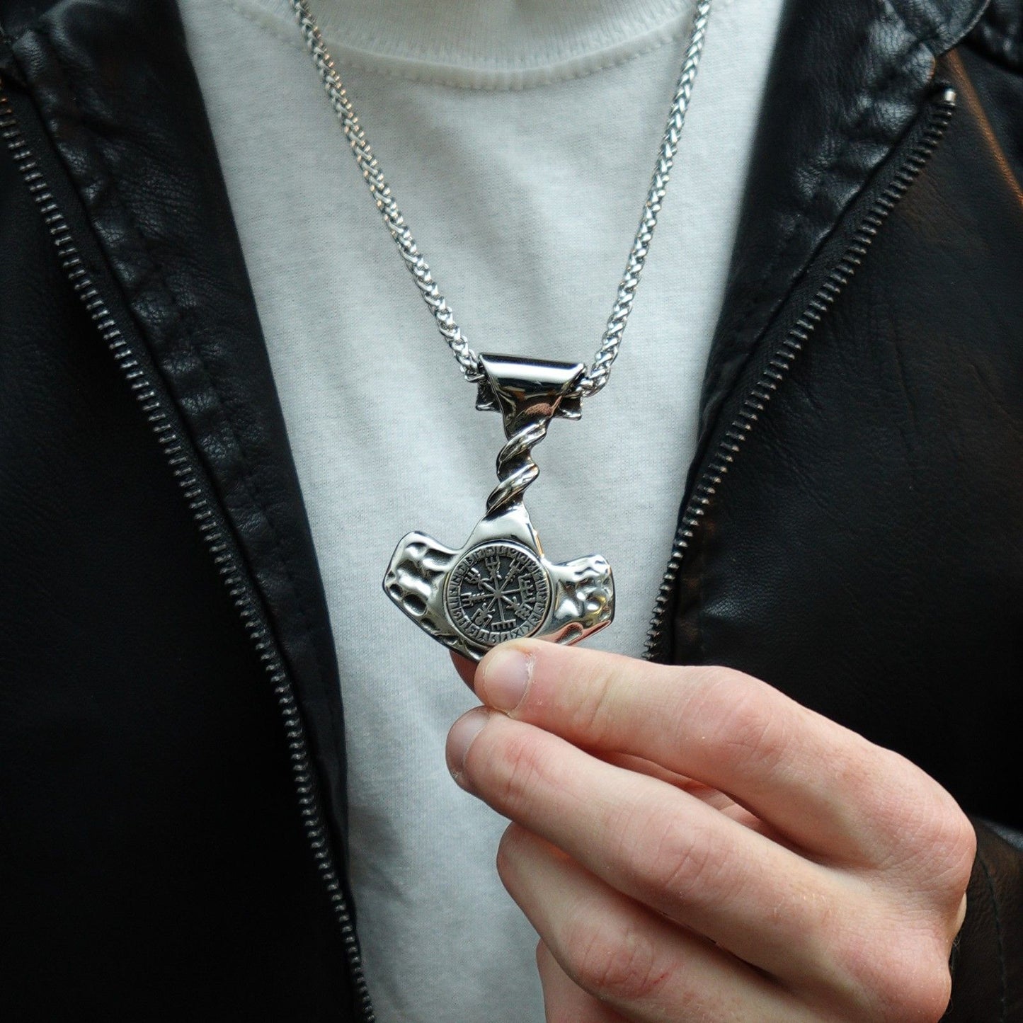 Collar Mjölnir V