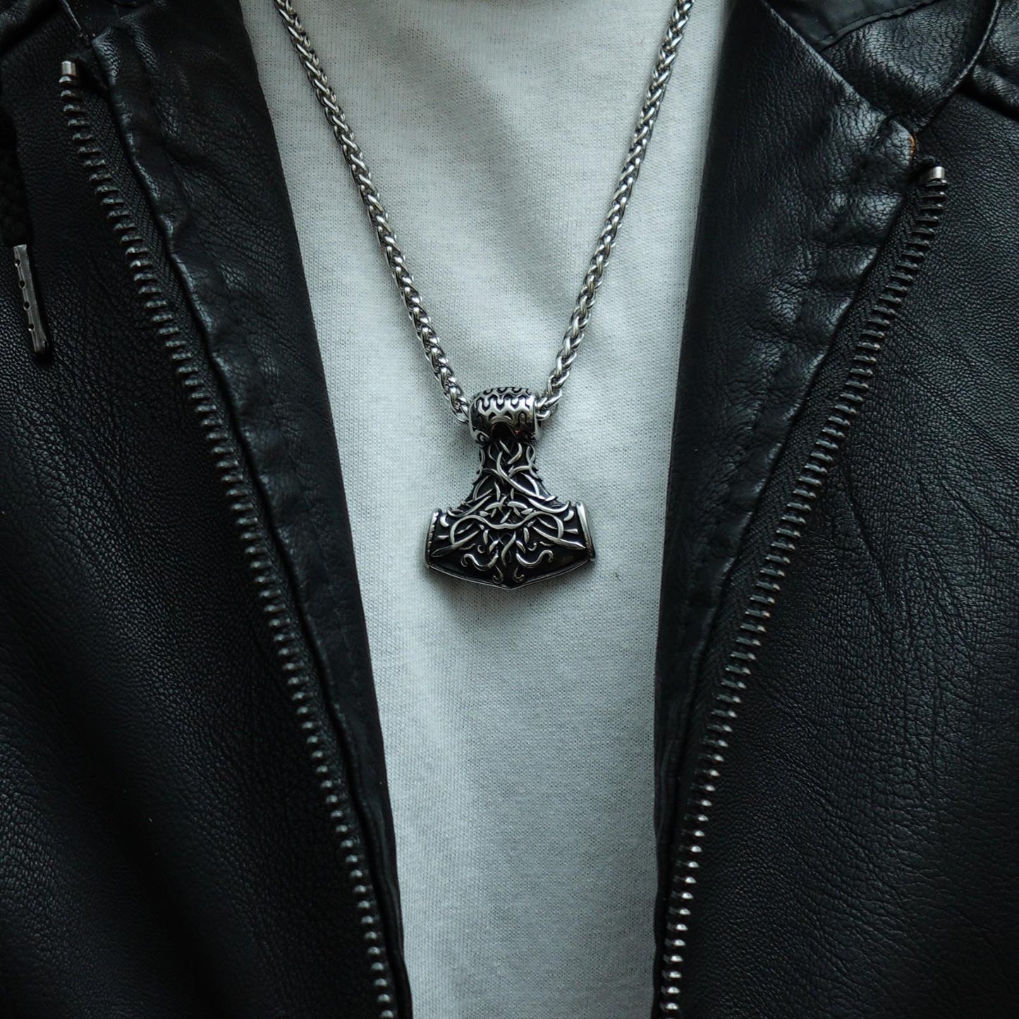 Collar Mjölnir II