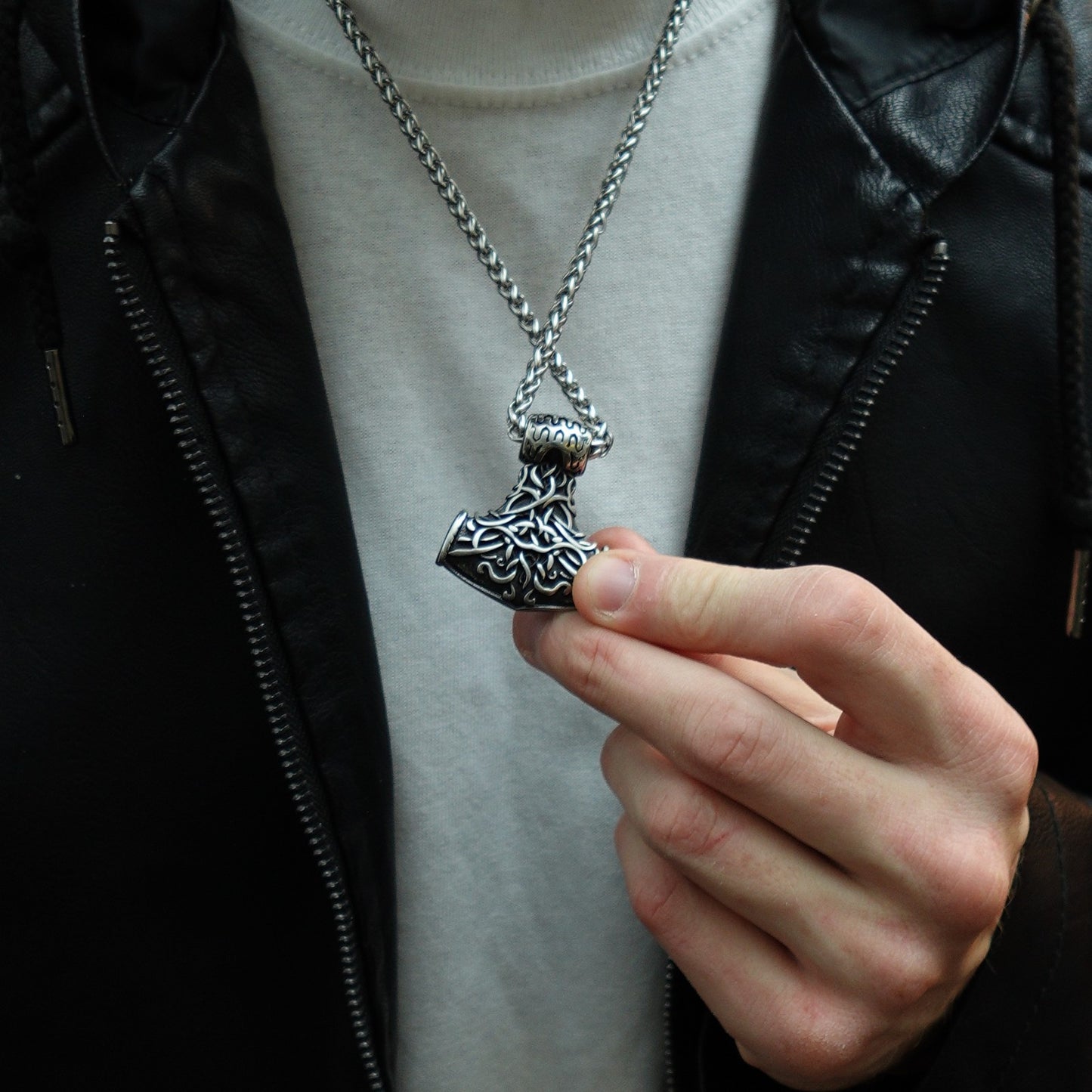 Collar Mjölnir II