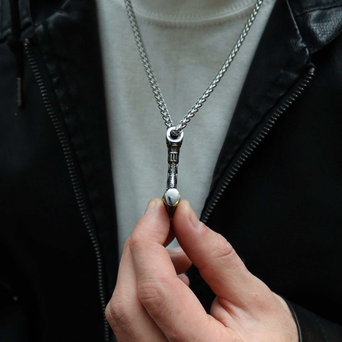 Collar Mjölnir X