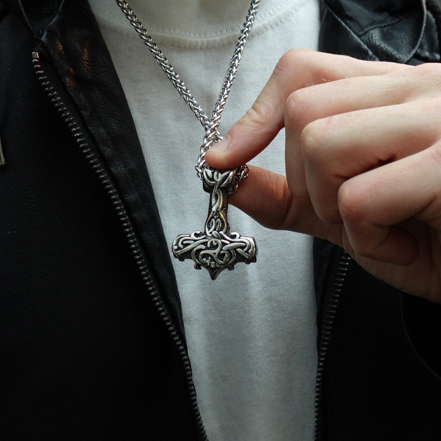 Collar Fuerza Intricada