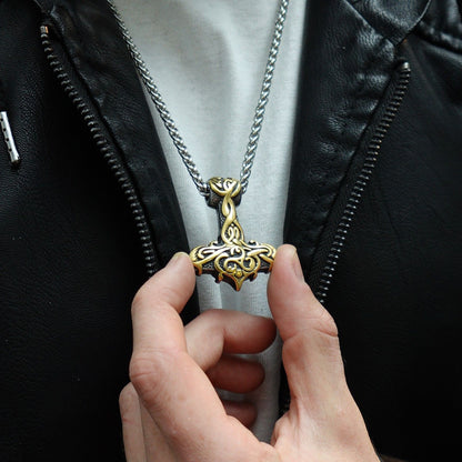 Collar Fuerza Intricada Oro